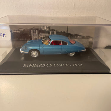 Panhard CD Coach bleue de 1962
