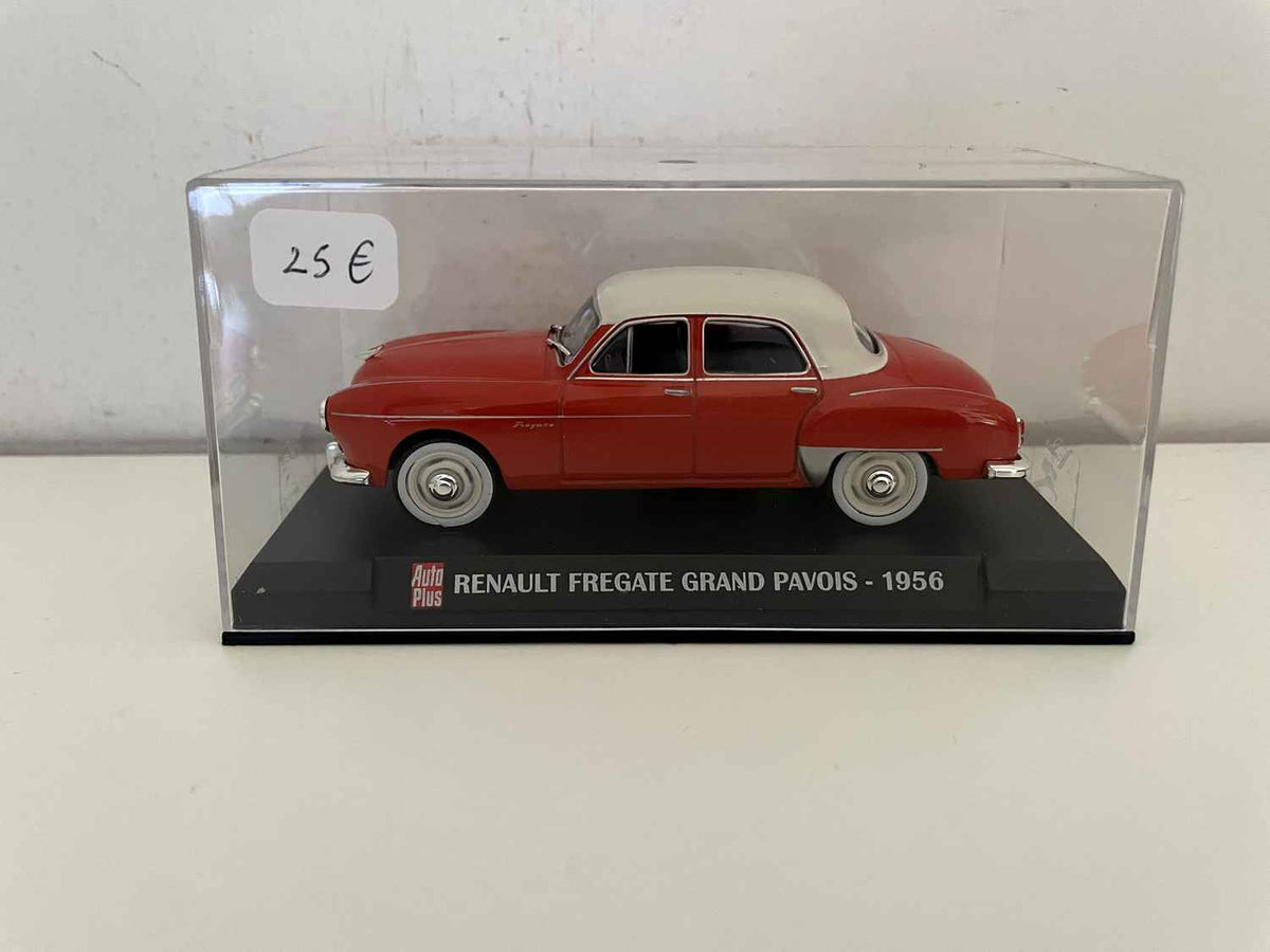 Renault Frégate Grand Pavois oranje met wit/crème dak uit 1956