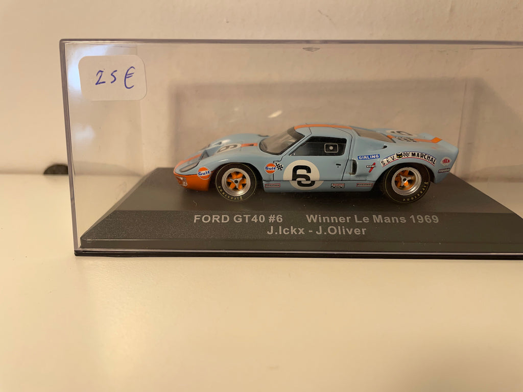 Ford GT40 blue and orange (GULF colors) number 6 - 24 Hours of Le Mans 1969