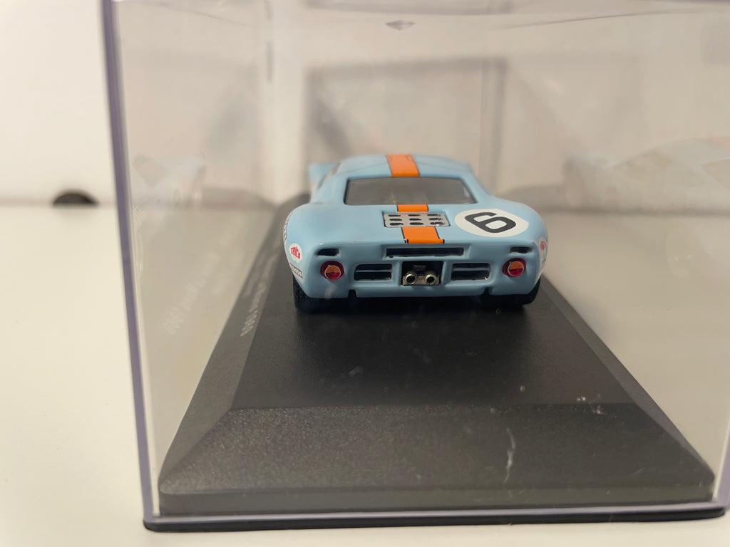 Ford GT40 blue and orange (GULF colors) number 6 - 24 Hours of Le Mans 1969