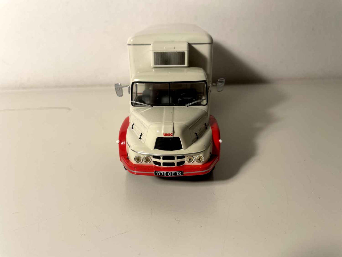 UNIC PUYMORENS Camion laange Frigo-Van Léo Schmitt