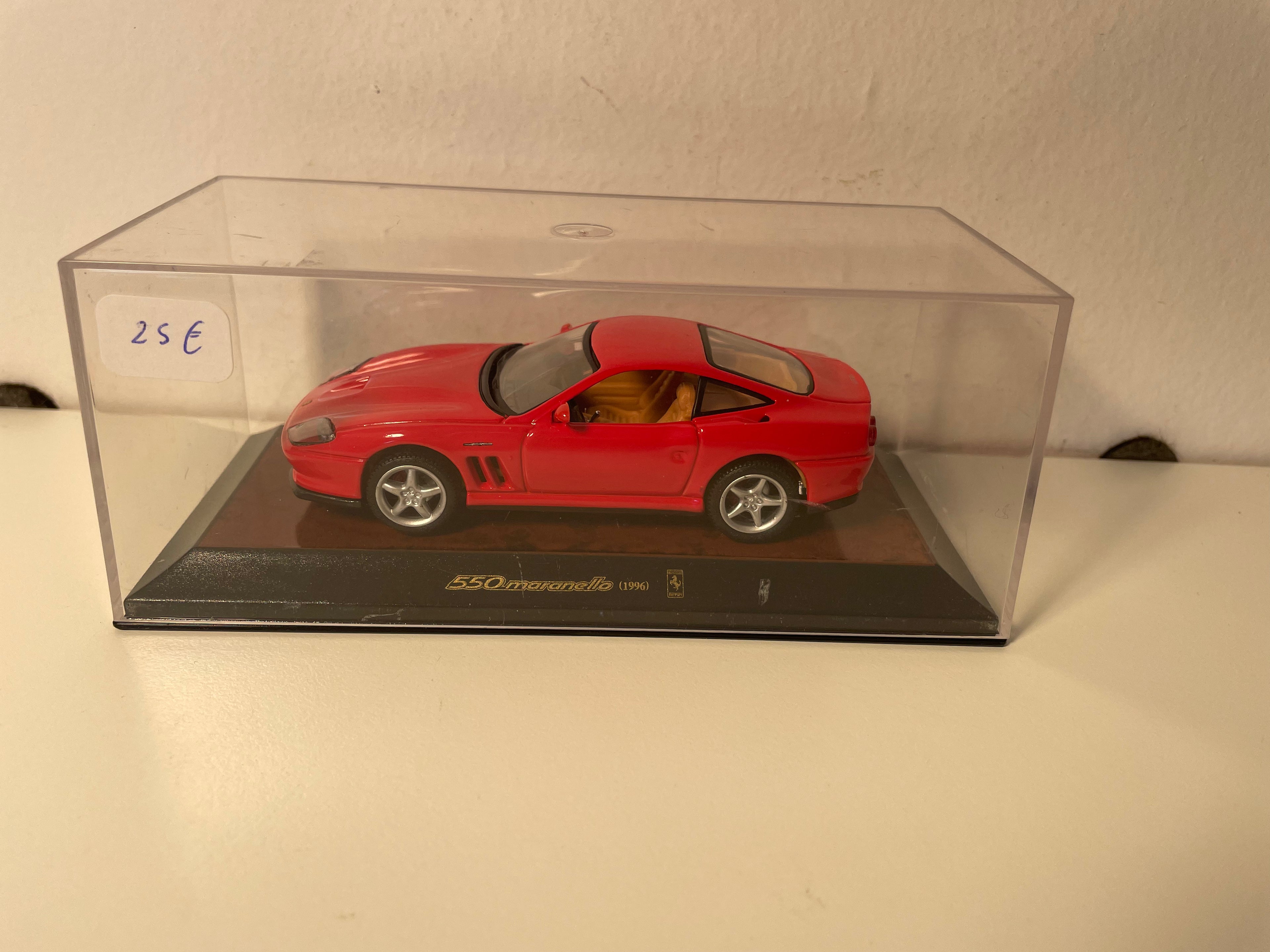 Ferrari 550 Maranello Rood 1996 - Maisto