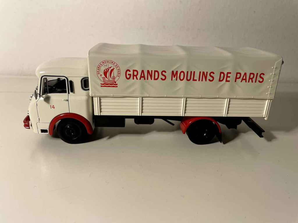 LATIL H14A - H16A ciężarówka z plandeką Grands Moulins de Paris