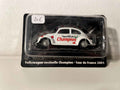 Biały Volkswagen Garbus „Champion Supermarket” Tour de France 2001
