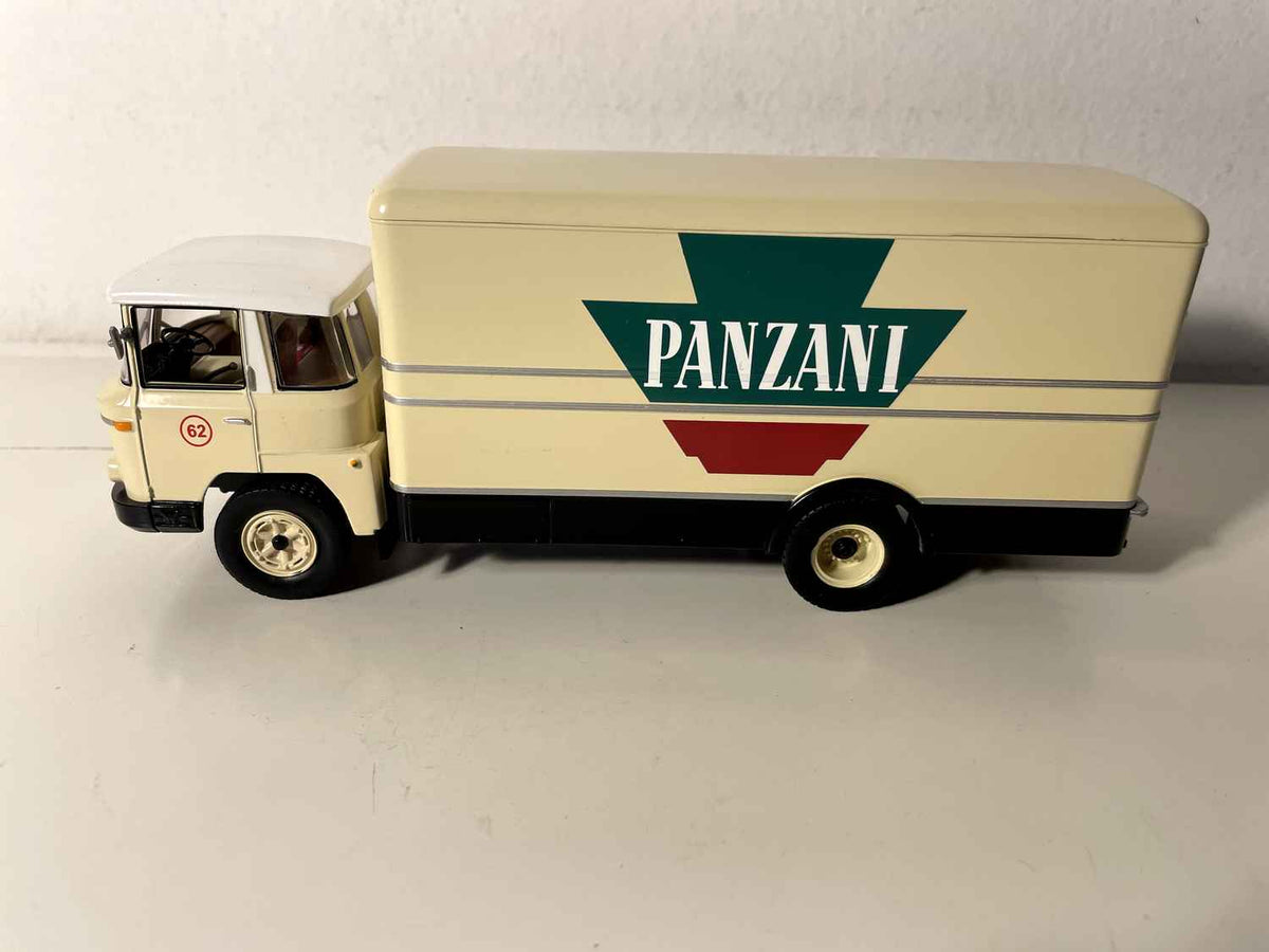 Camião WILLEM Horizon LD 610 de 1964 com carroçaria PANZANI