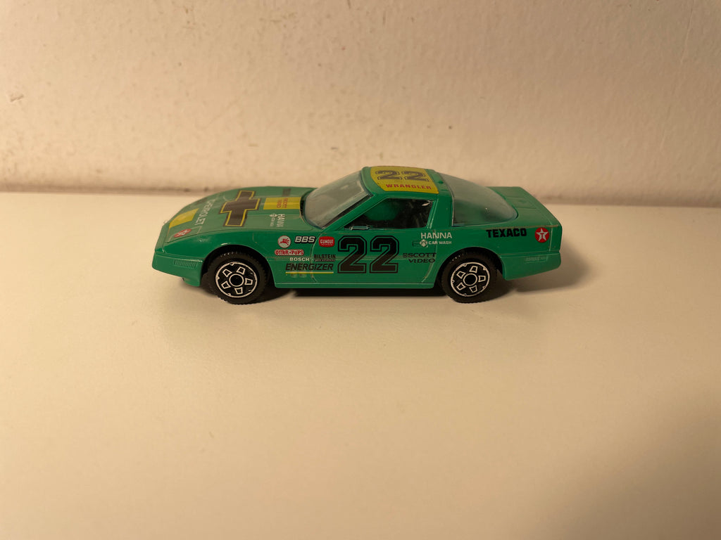 Chevrolet Corvette verte numéro 22 - BURAGO référence 4152