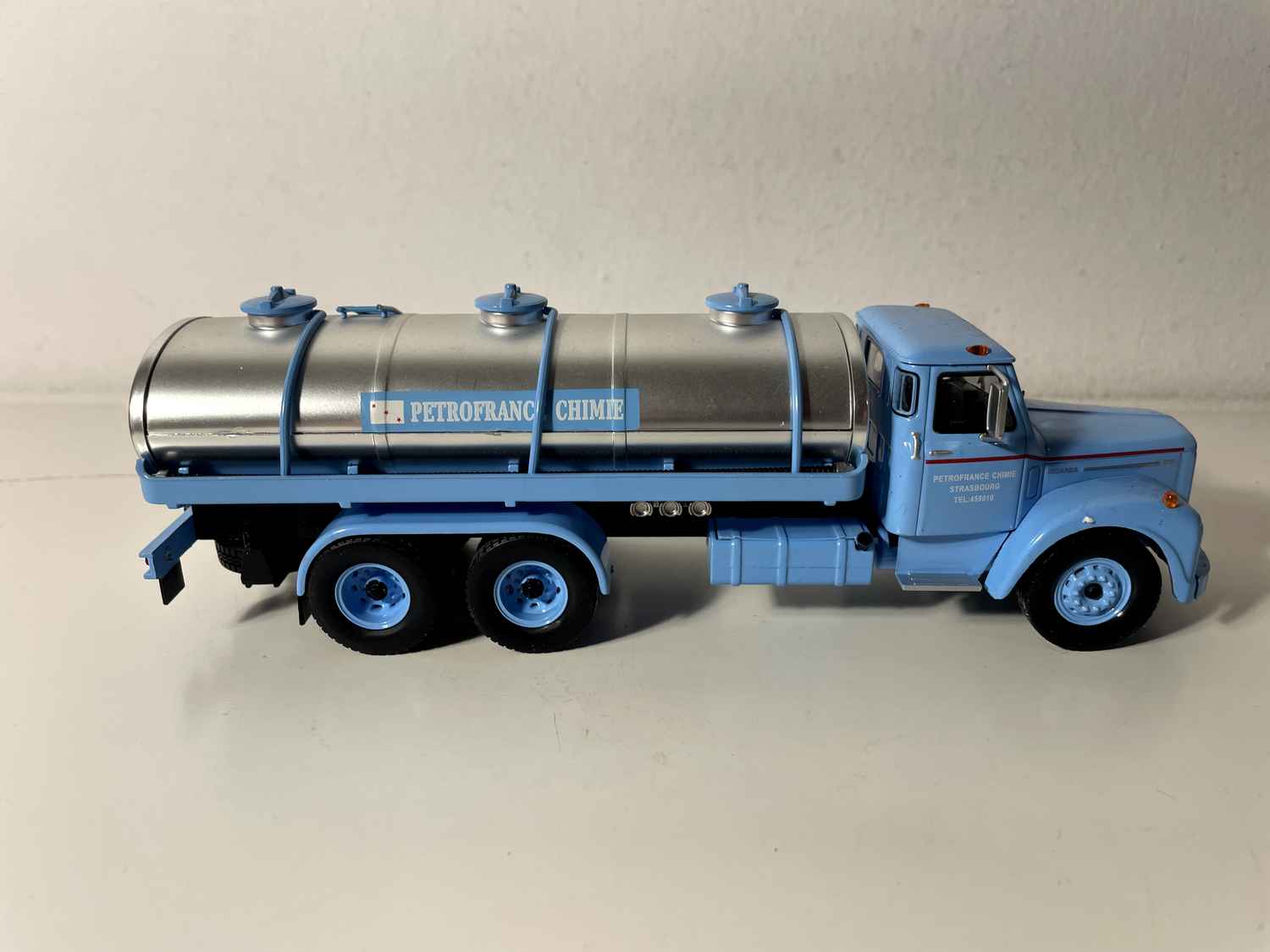 Camião Scania Vabis LS 85 6x2 PETROFRANCE CHIMIE