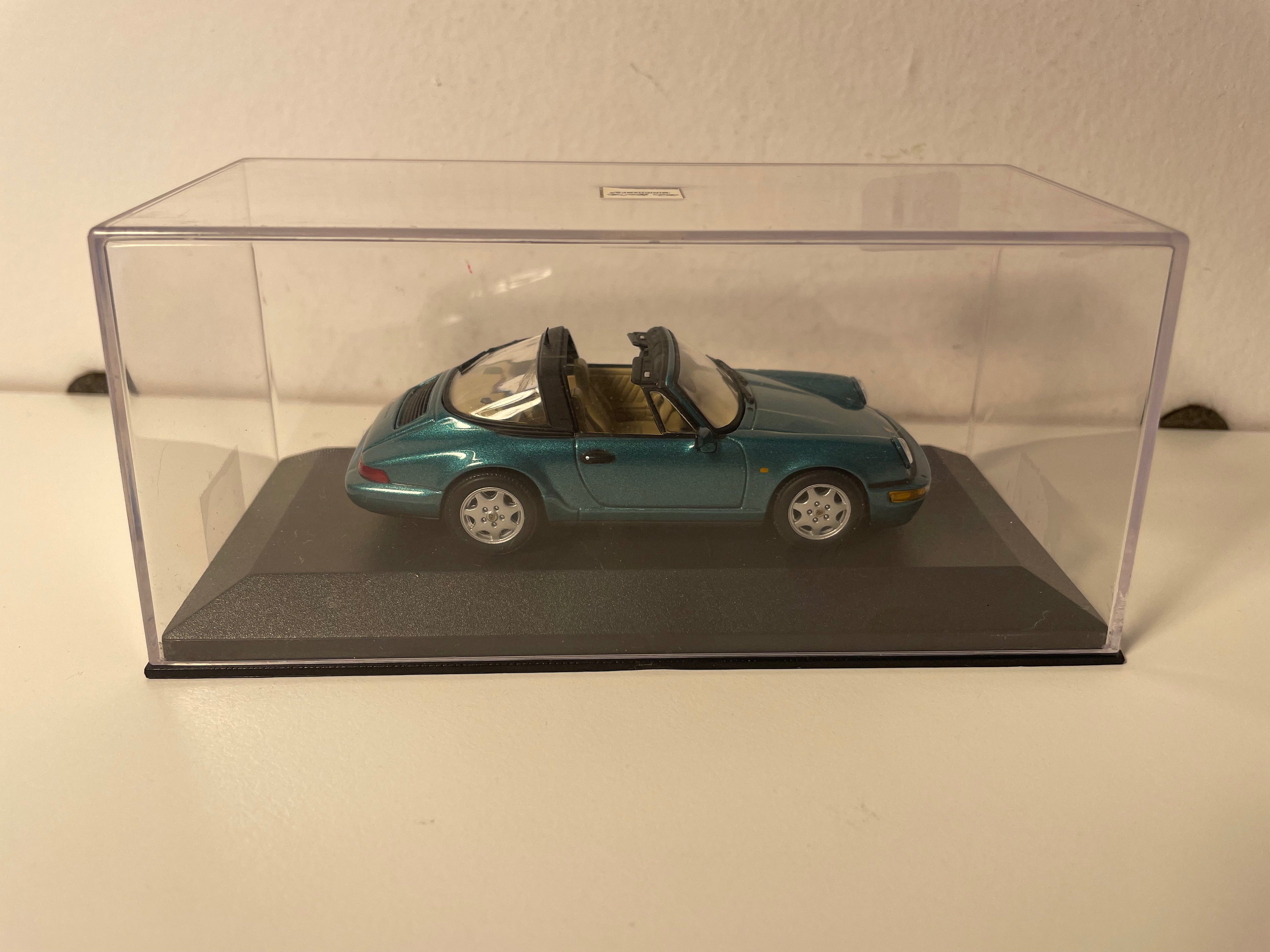 Porsche 911 Targa zielona - MINICHAMPS