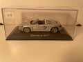 Porsche Carrera GT grise (MINICHAMPS)