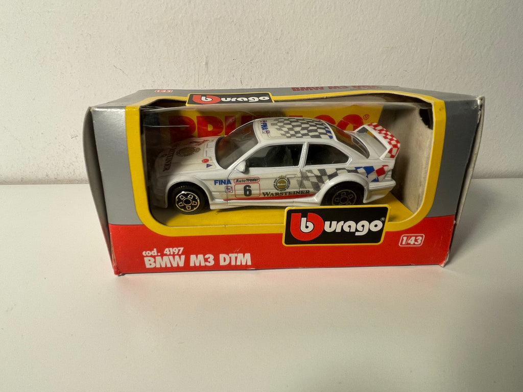 BMW M3 DTM blanche numéro 6 - BURAGO référence 4197