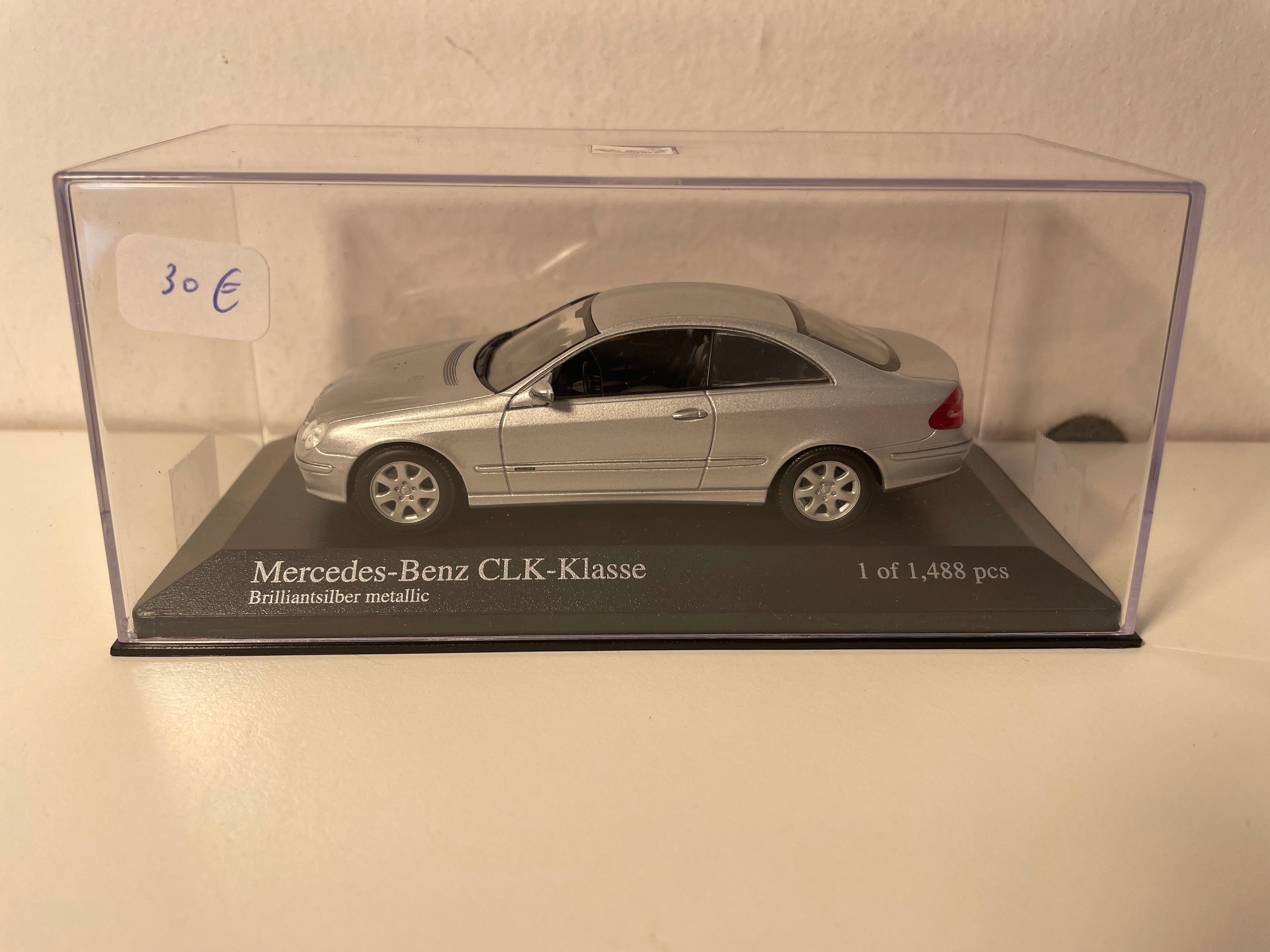 Mercedes-Benz CLK-Klasse grise - MINICHAMPS