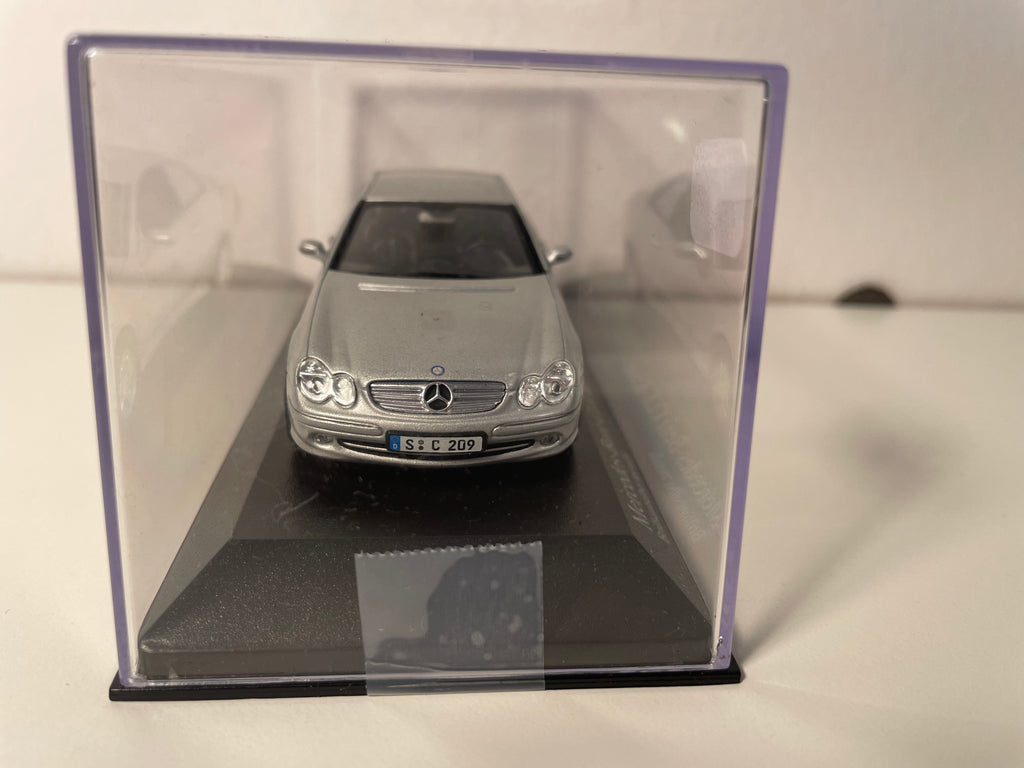 Mercedes-Benz CLK-Klasse grise - MINICHAMPS
