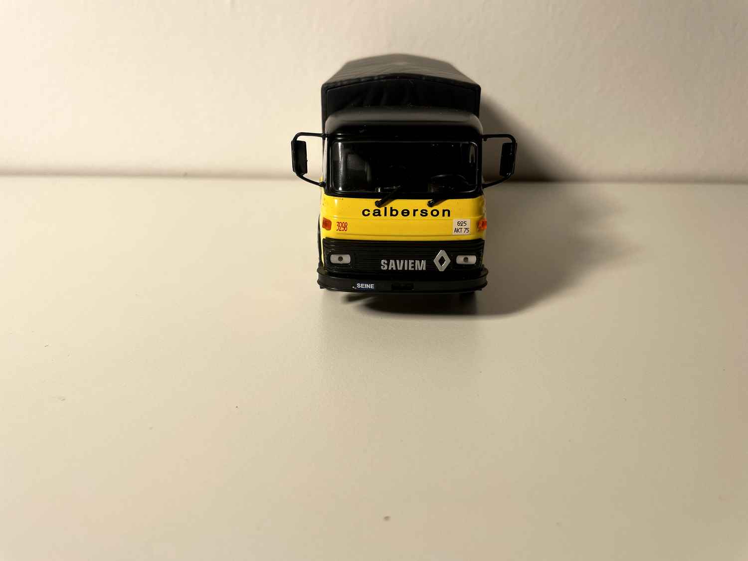 SAVIEM SG3 truck, CALBERSON products