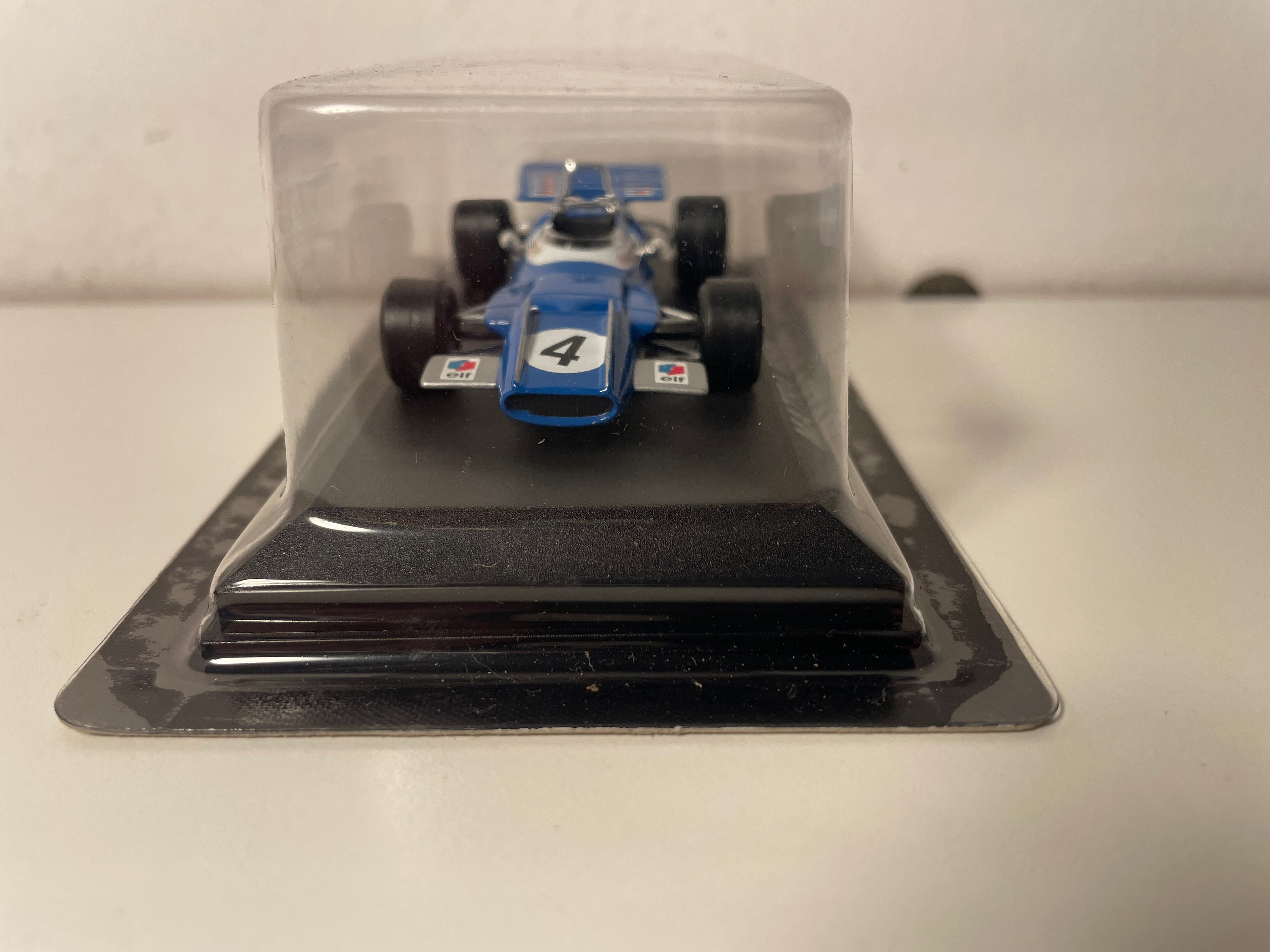 Matra MS80 niebieski numer 4 z 1969 roku (Formuła 1)