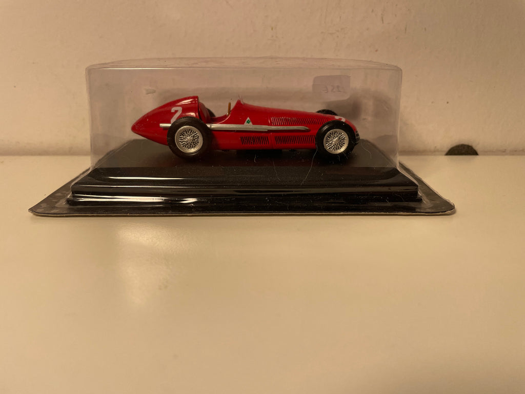 Alfa Roméo 158 czerwony numer 2 Formuła 1 z 1950 roku