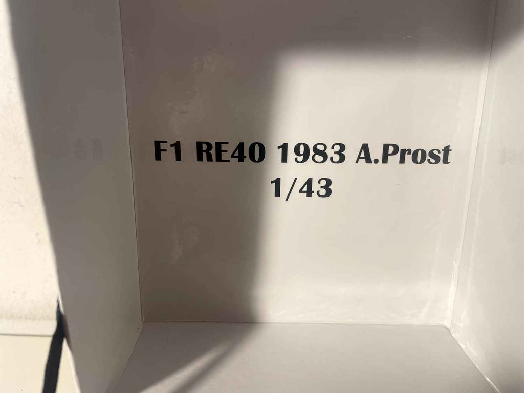 Renault F1 RE40 noire, jaune et blanche numéro 15 de 1983 - Formule 1 - Alain Prost (collection Spark) Edition limitée