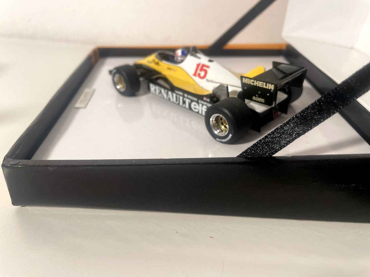 Renault F1 RE40 noire, jaune et blanche numéro 15 de 1983 - Formule 1 - Alain Prost (collection Spark) Edition limitée