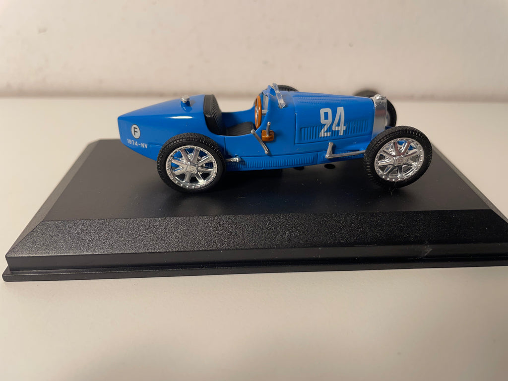 Bugatti T35B bleue numéro 24 (grand prix sport de 1928 - Louis Chiron) - (blister)