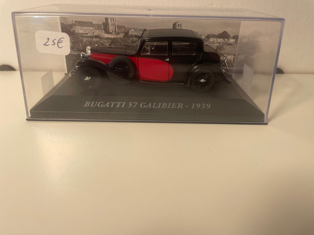 Bugatti 57 Red und Black Galibier von 1939