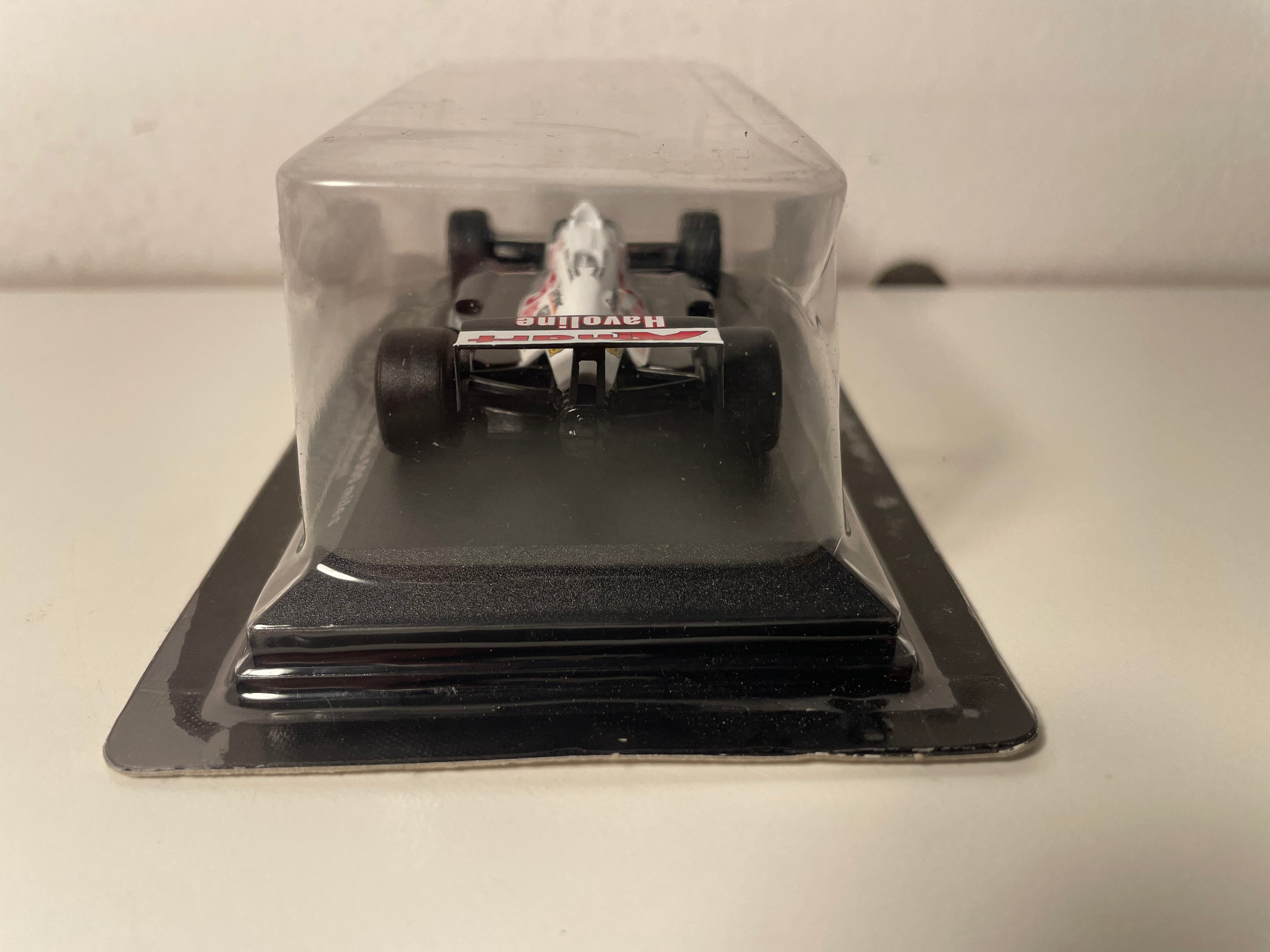 Lola Ford T93 blanche et noire numéro 5 - Indianapolis 500 miles - Nigel Mansel (blister)
