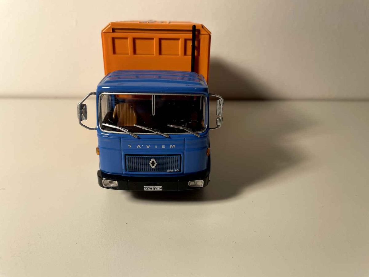 Saviem SM 10 truck with short cab 860 (truck for household waste collection)