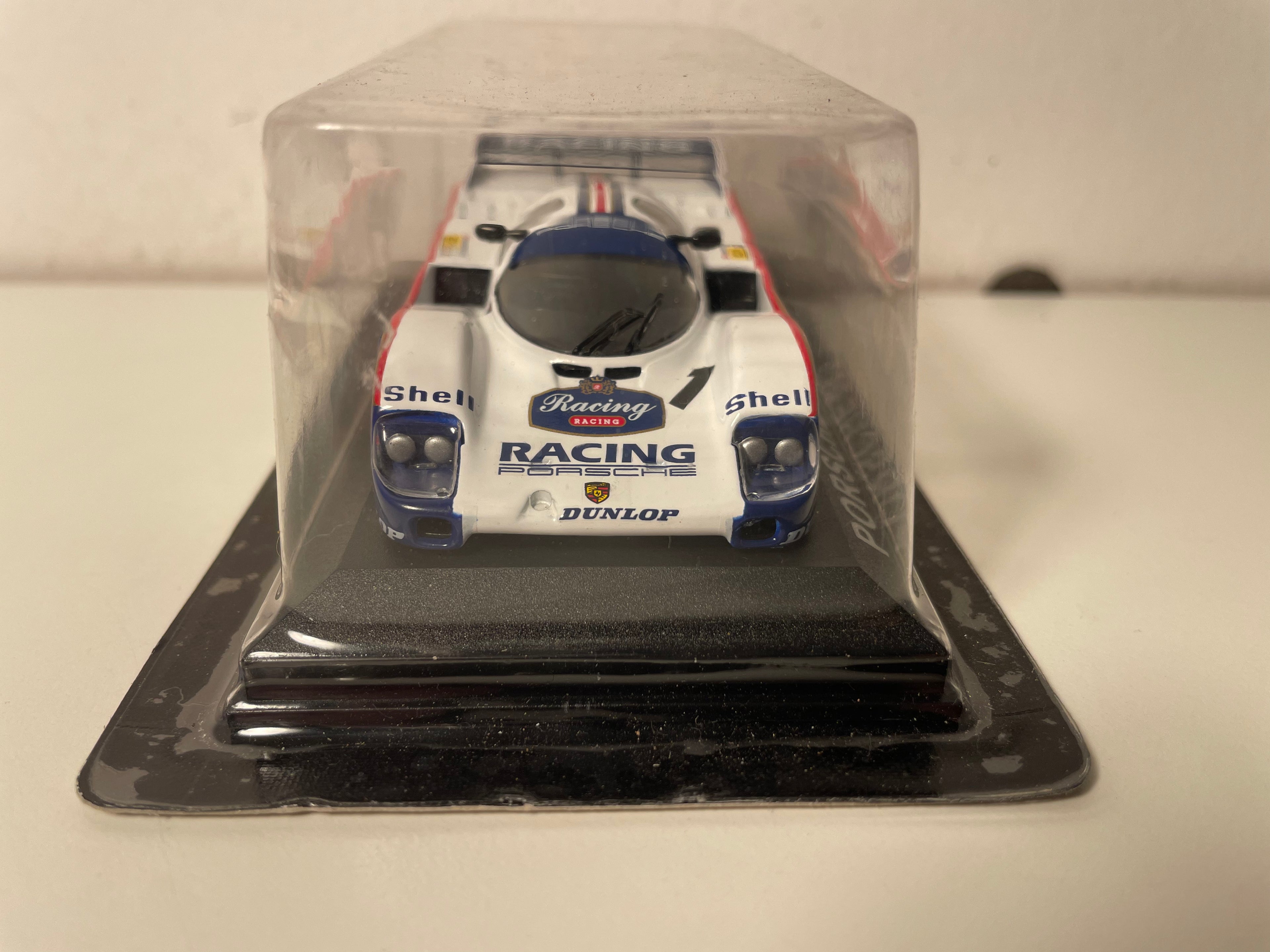 Porsche 962 blanche et bleue numéro 1 - 24 heures du Mans de 1986 (blister)