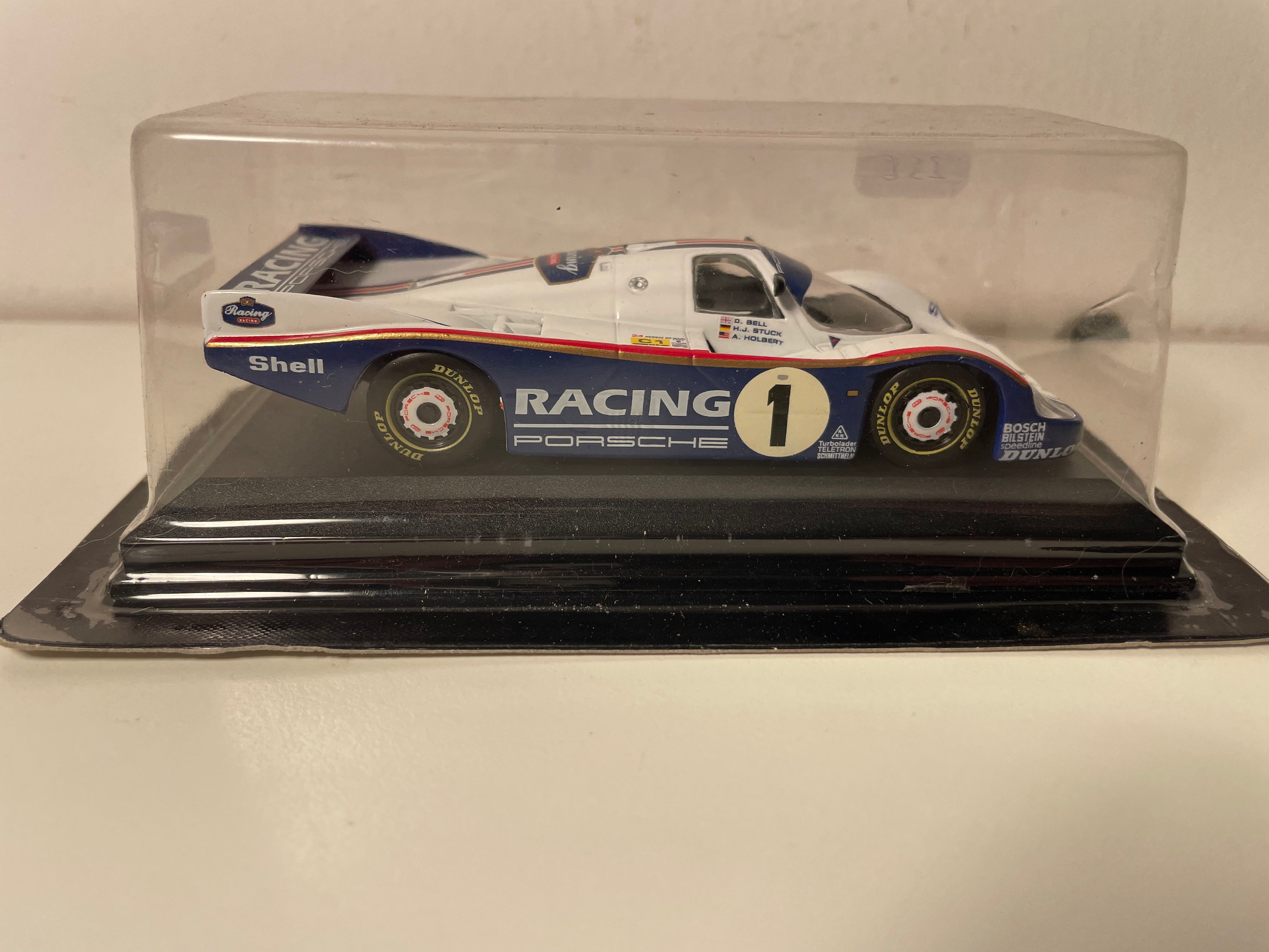 Porsche 962 blanche et bleue numéro 1 - 24 heures du Mans de 1986 (blister)