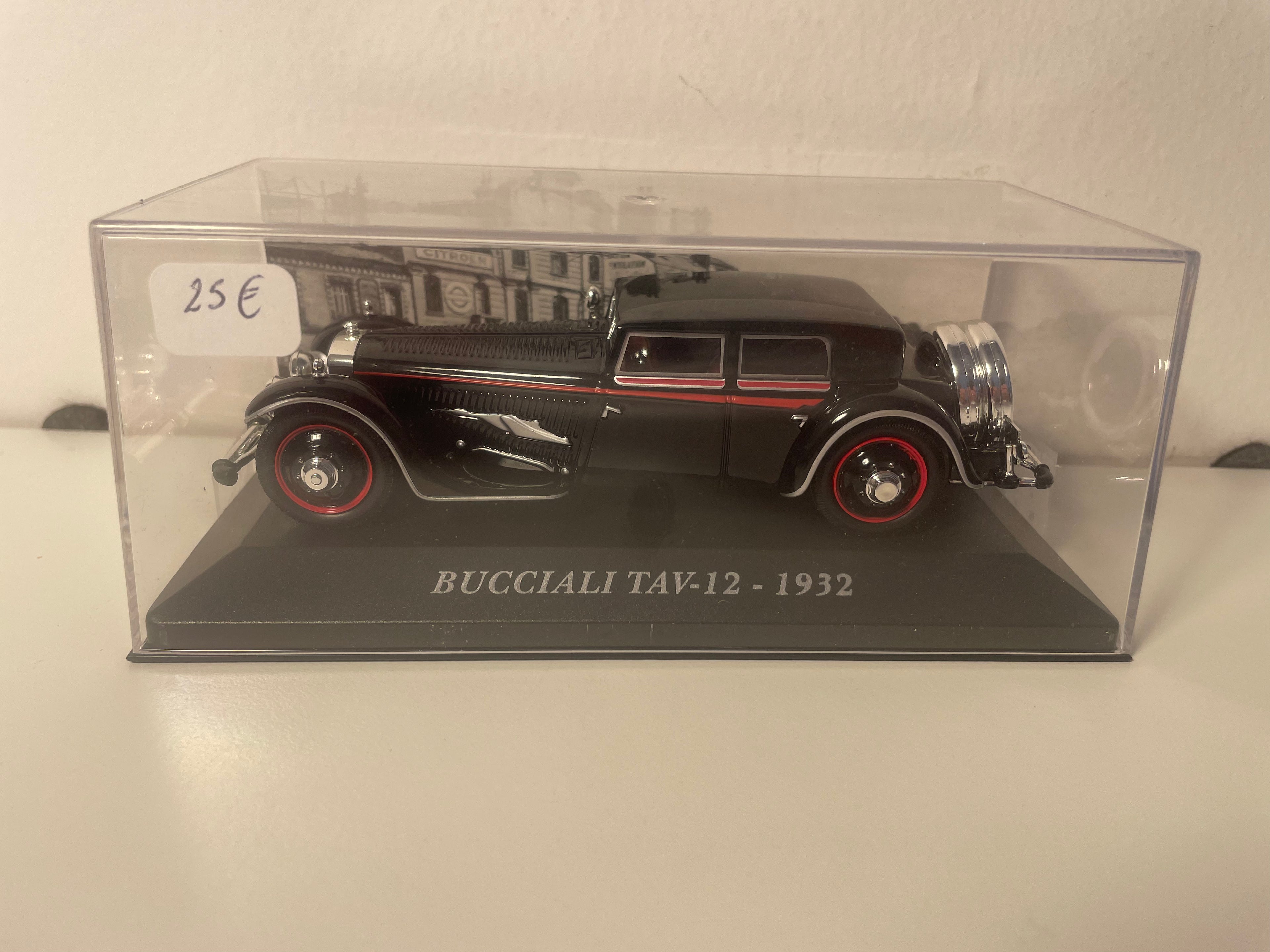 Bucciali TAV-12 nero del 1932