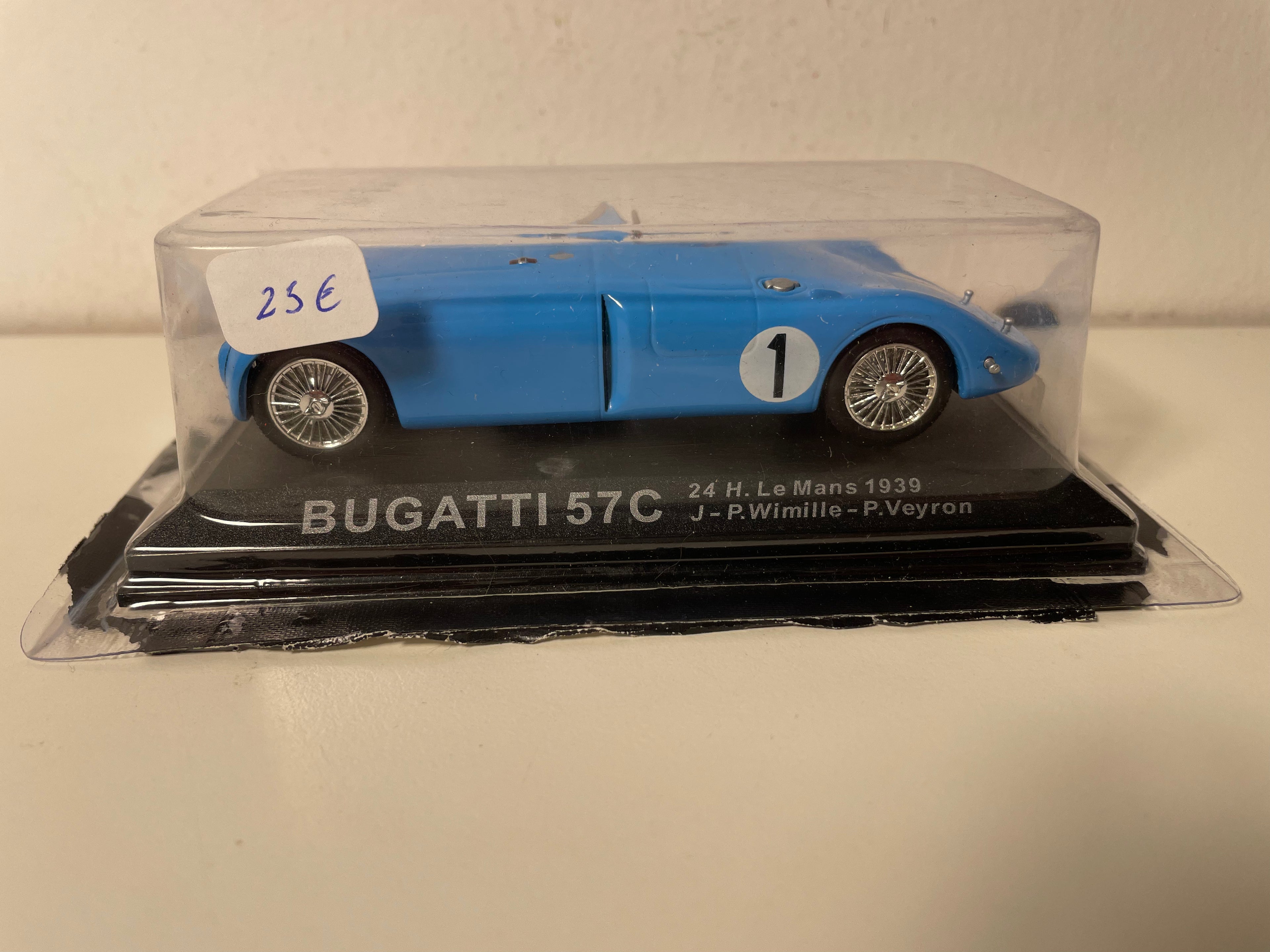 Bugatti 57C azul número 1 (24 Horas de Le Mans de 1939)