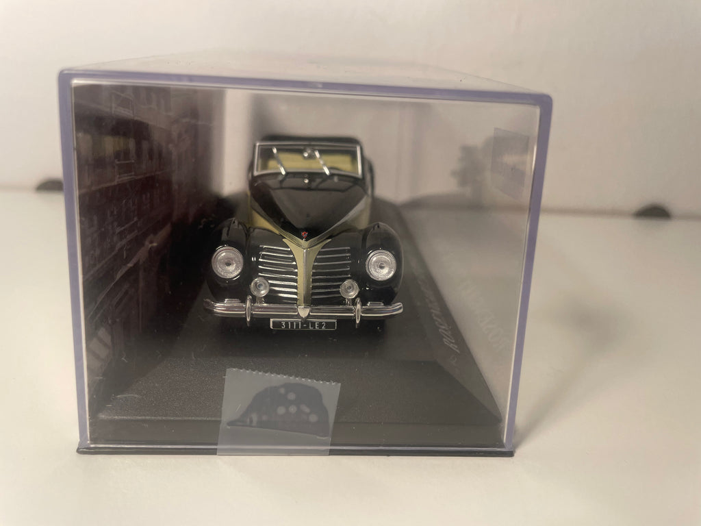 Rosengart super traction noire et crème de 1939