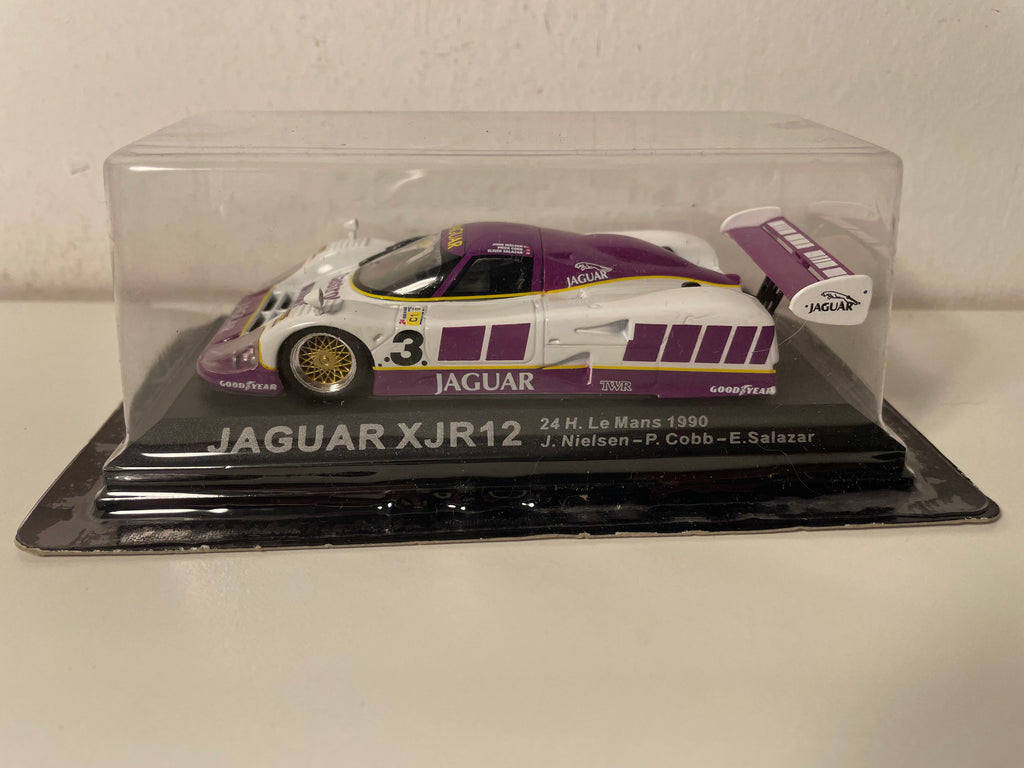 Jaguar XJR12 blanche et violette numéro 3 - 24 heures du Mans de 1990 (blister)
