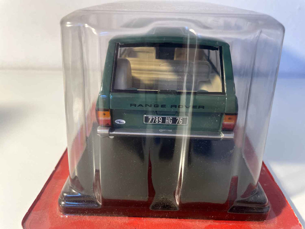 Range Rover z 1972 roku w kolorze ciemnozielonym – skala 1/24 (rozbite lusterka)