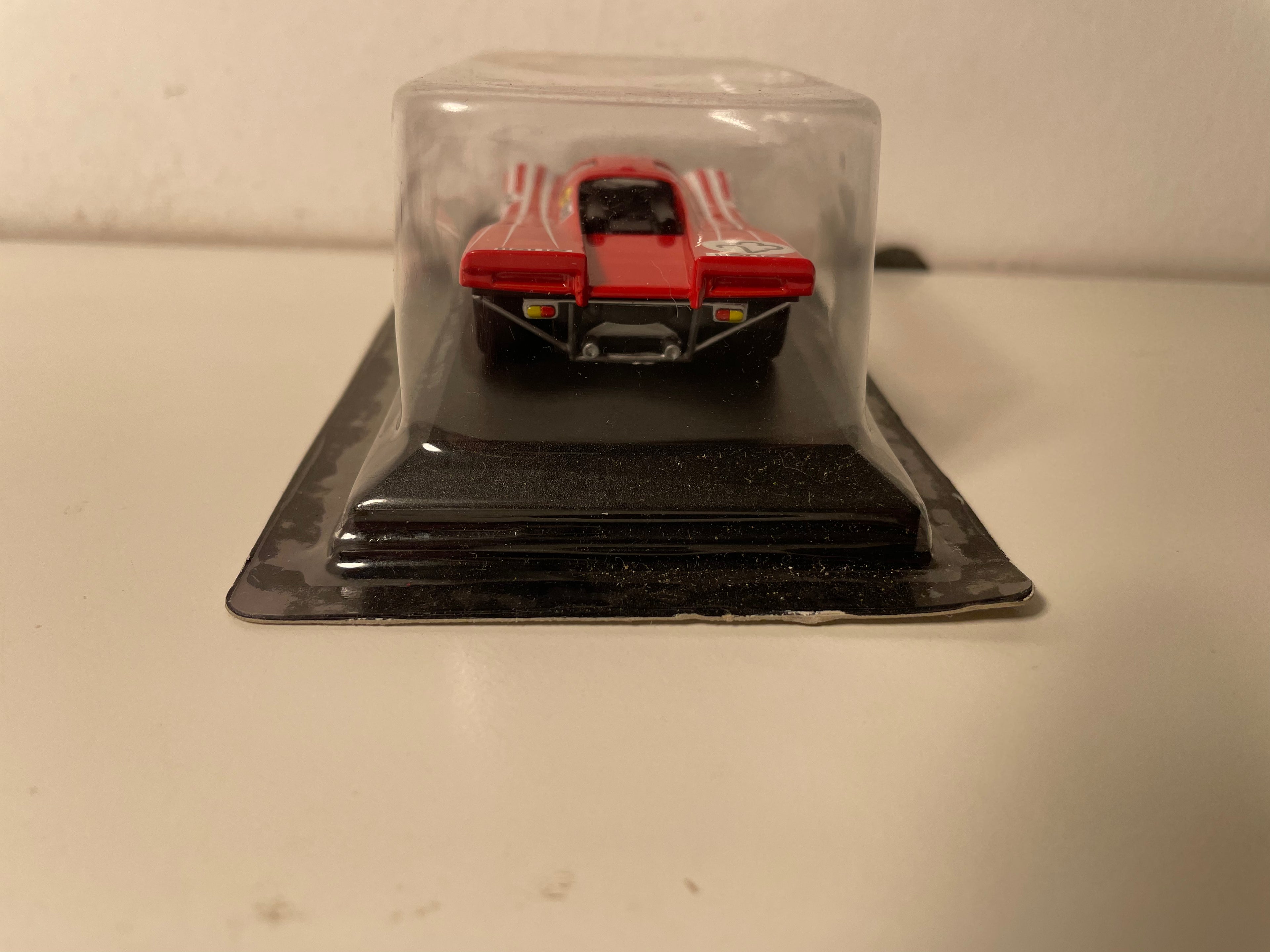 Porsche 917 rouge et blanche numéro 23 - 24 heures du Mans de 1970 (blister)