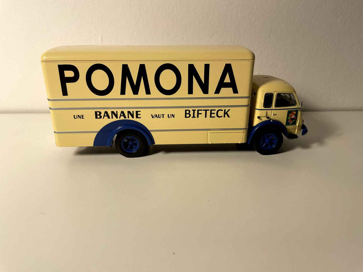 Camión LRS TANCARVILLE "Fainéant" de 1966, versión refrigerada con publicidad de POMONA