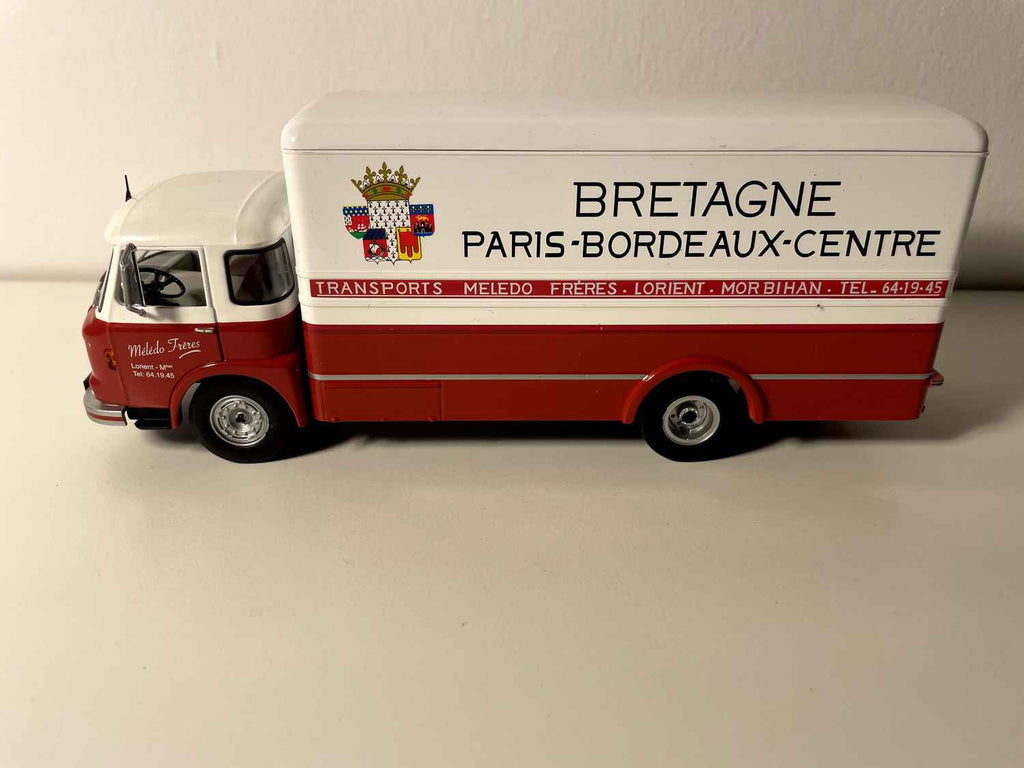 Camion Saviem JM 240 - CAB 840 - Transports Mélédo de 1964