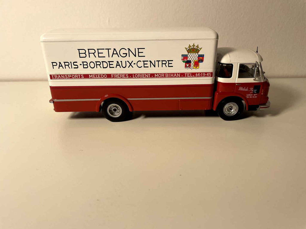 Camion Saviem JM 240 - CAB 840 - Transports Mélédo de 1964