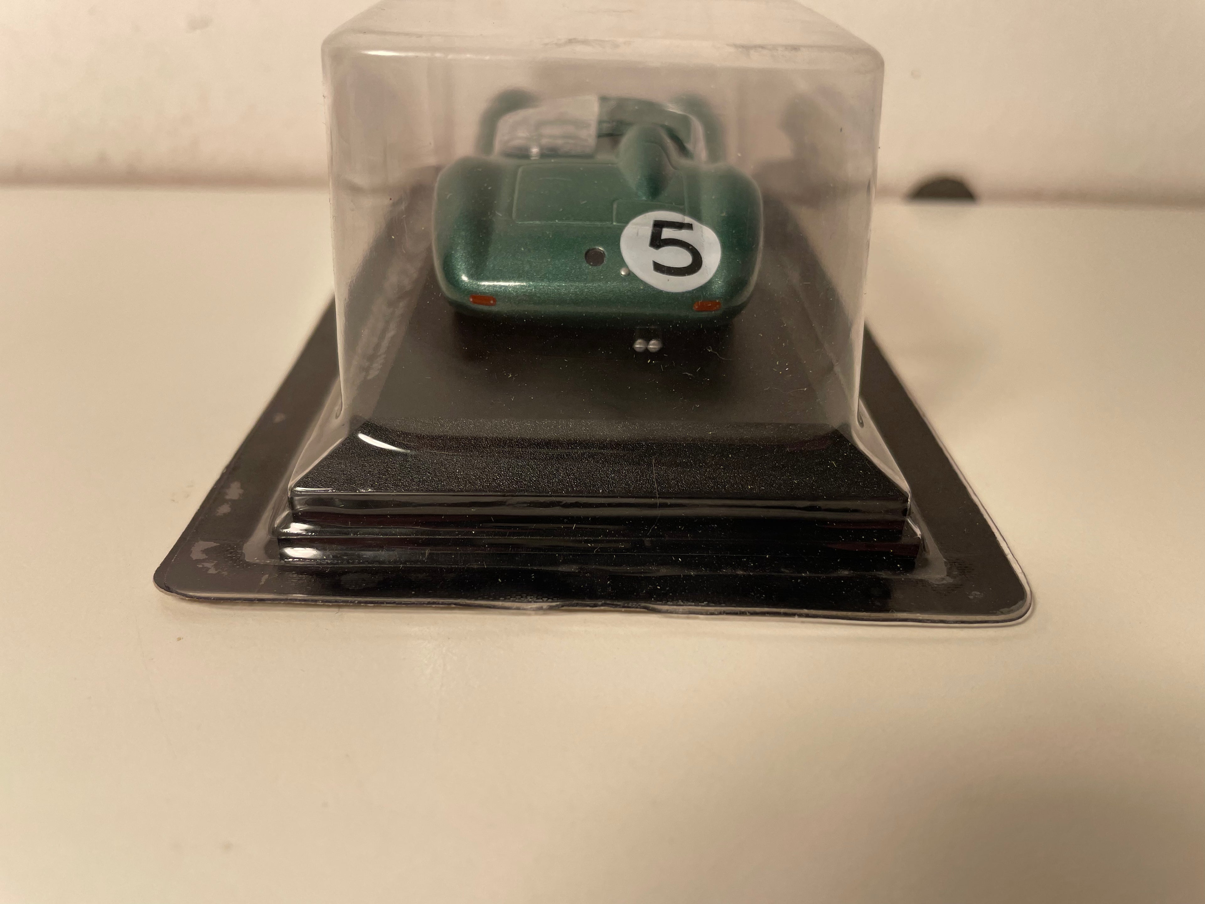 Aston Martin DBR1 verte numéro 5 - 24 heures du Mans de 1959 (blister)