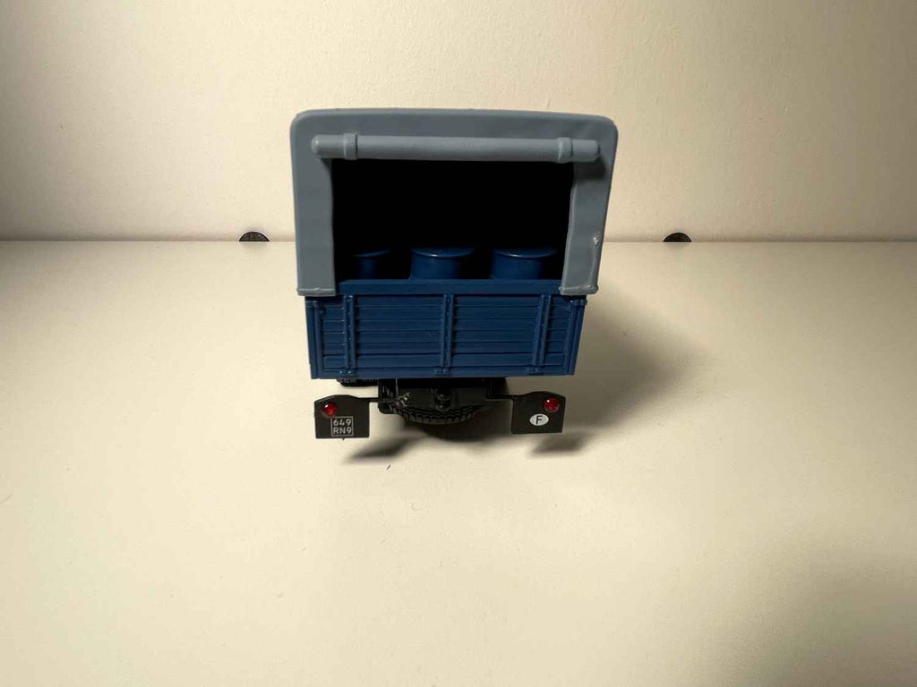 Berliet GDR 7W Camion Berliet Oils - camion blu