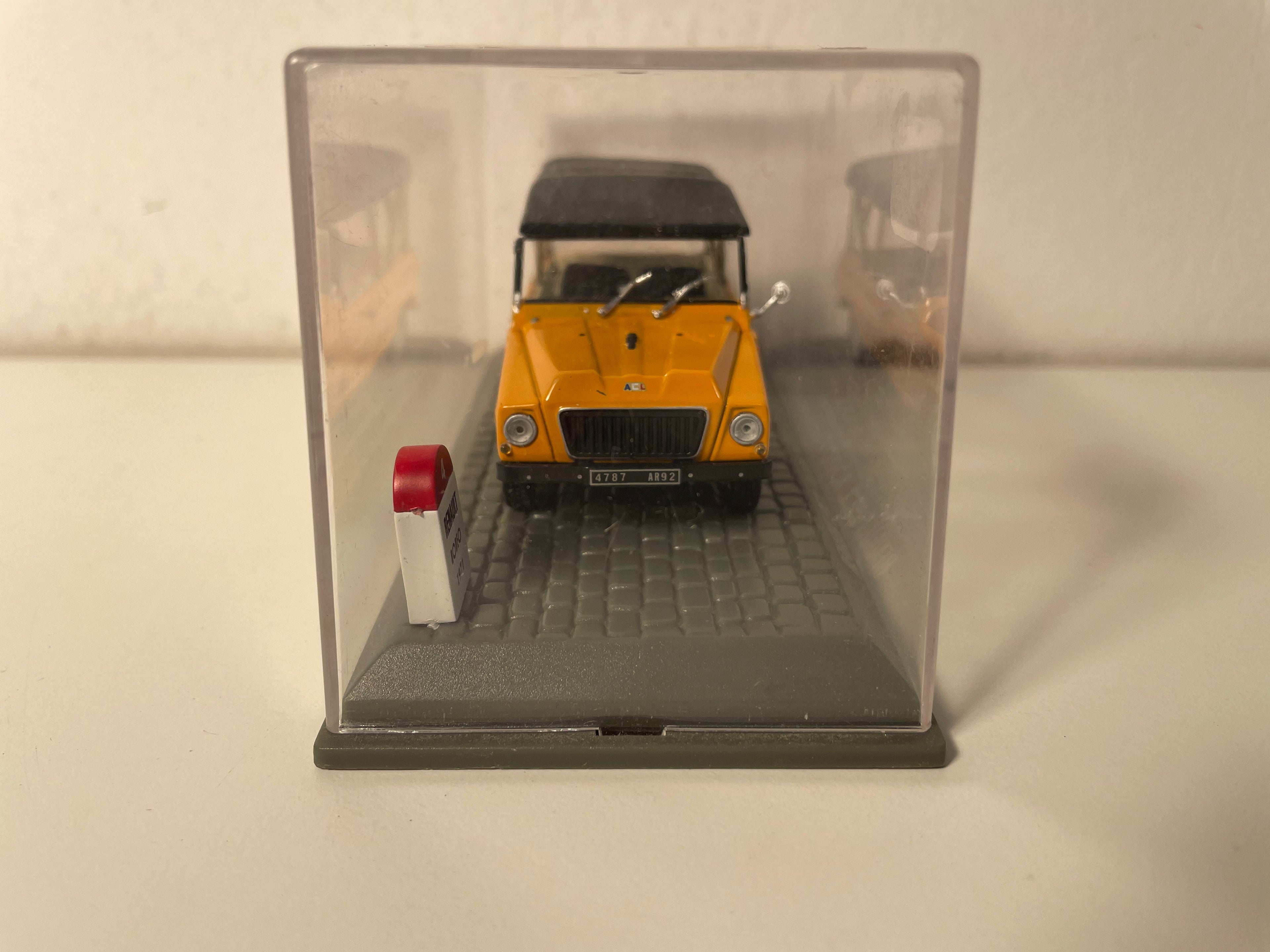 1971 Renault ACL Rodeo orange racer