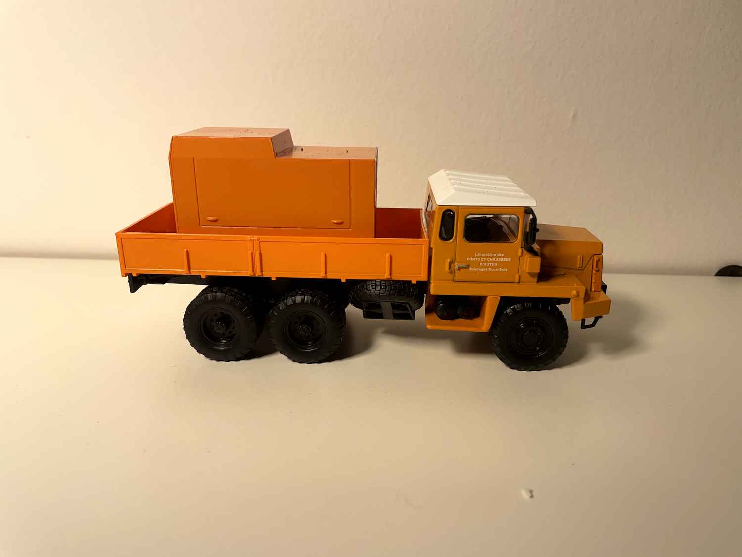 Berliet GBC MT8 orange um 1966
