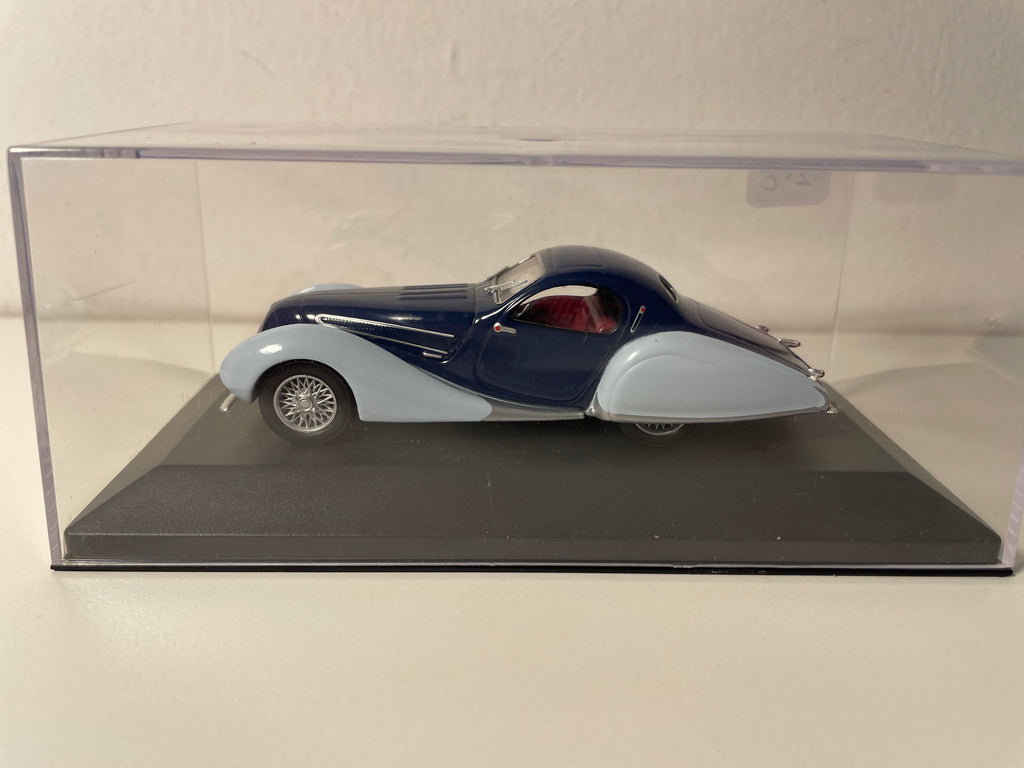 Talbot Lago T150SS Figoni Falaschi azul y azul de 1938