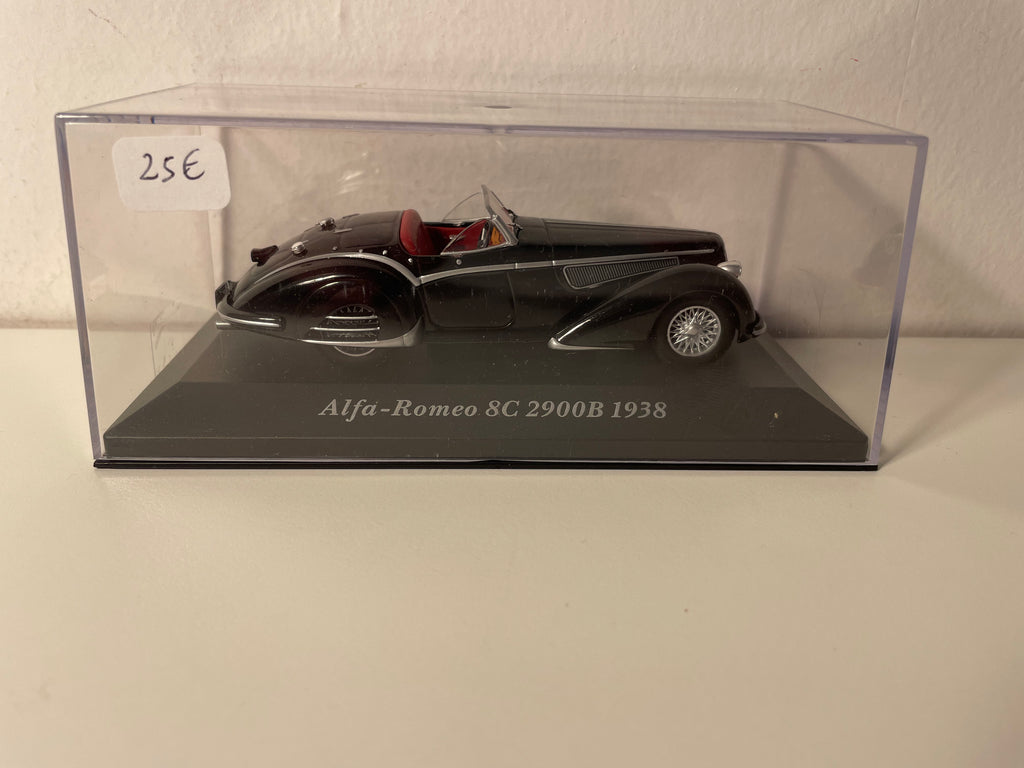 Black Alfa Romeo 8C 2900B from 1938