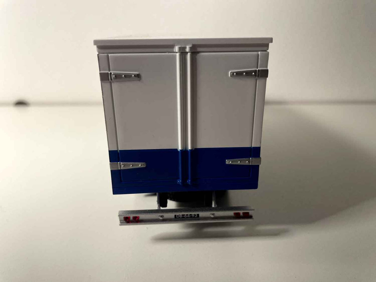 Volvo F88 Blau-weißer Lkw