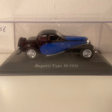 Bugatti type 50 bleue et noire de 1932