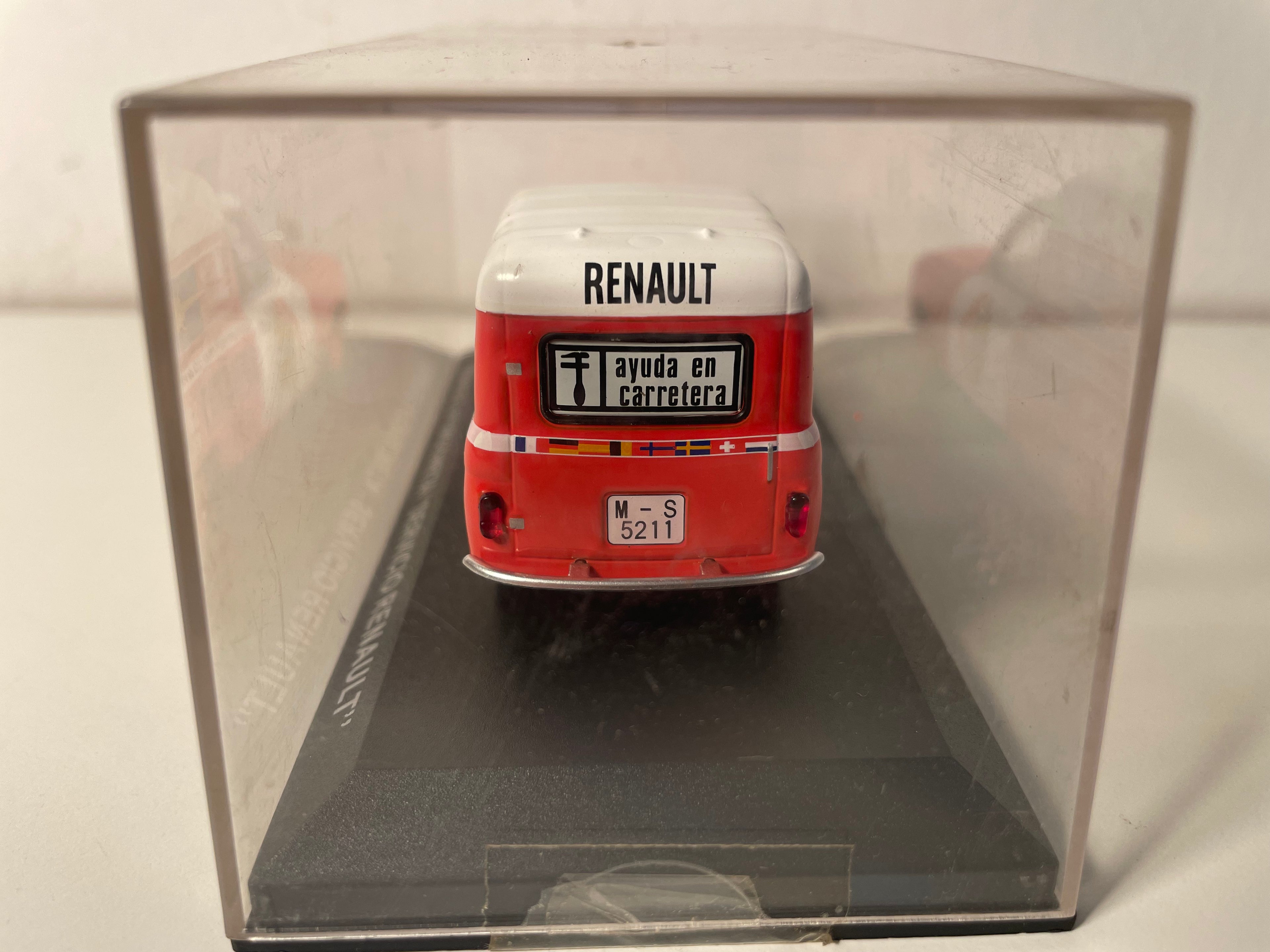 Renault 4 Fourgonnette pour l'Espagne - Furgoneta "Servicio Renault" orange