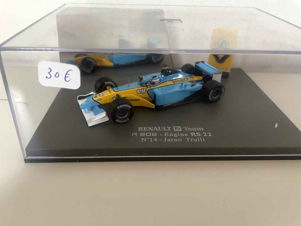 Renault F1 Team R 202 - Silnik RS 22 niebiesko-żółty numer 14 - Jarno Trulli - Formuła 1