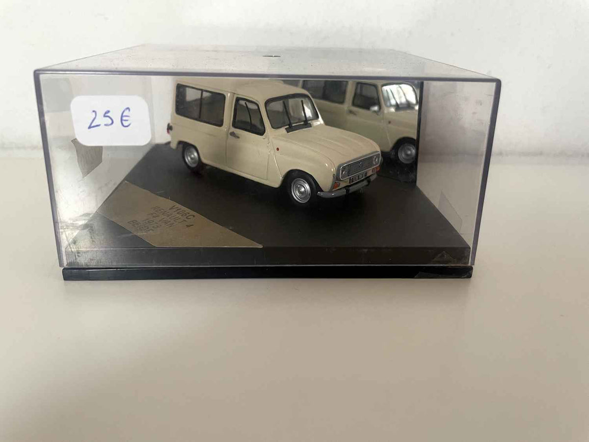 Renault 4 F4 Van beige uit 1978 (Snelheidsreferentie V106C)