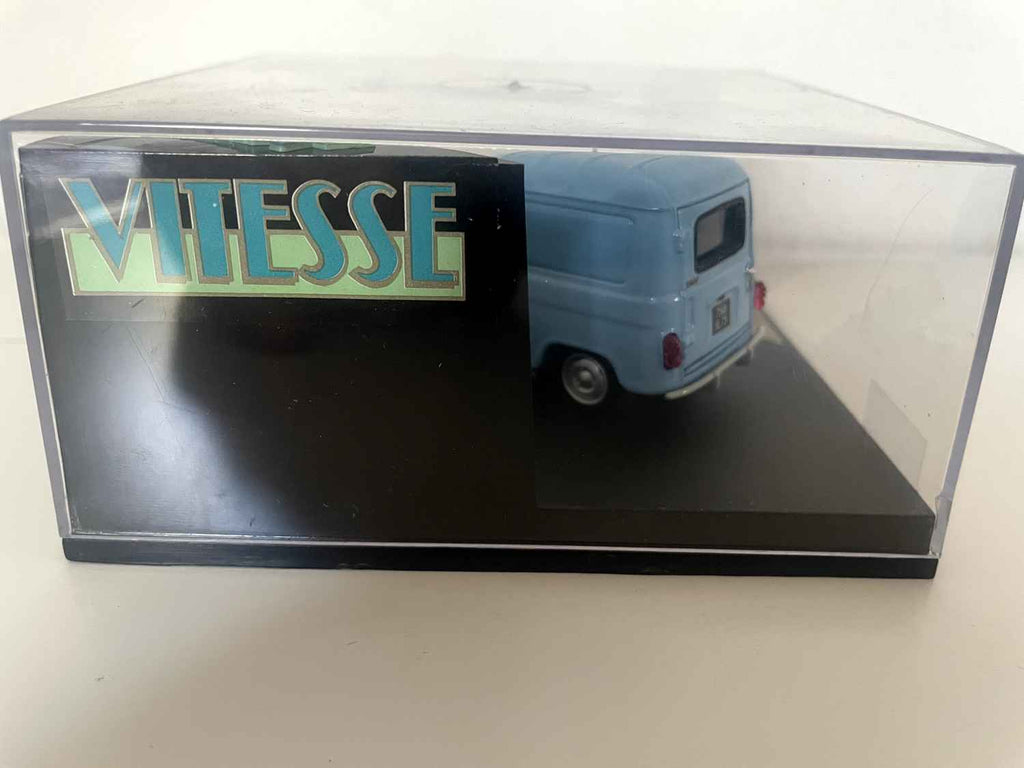 1968 blauwe Renault 4 F4 Van (snelheidsreferentie V106B)