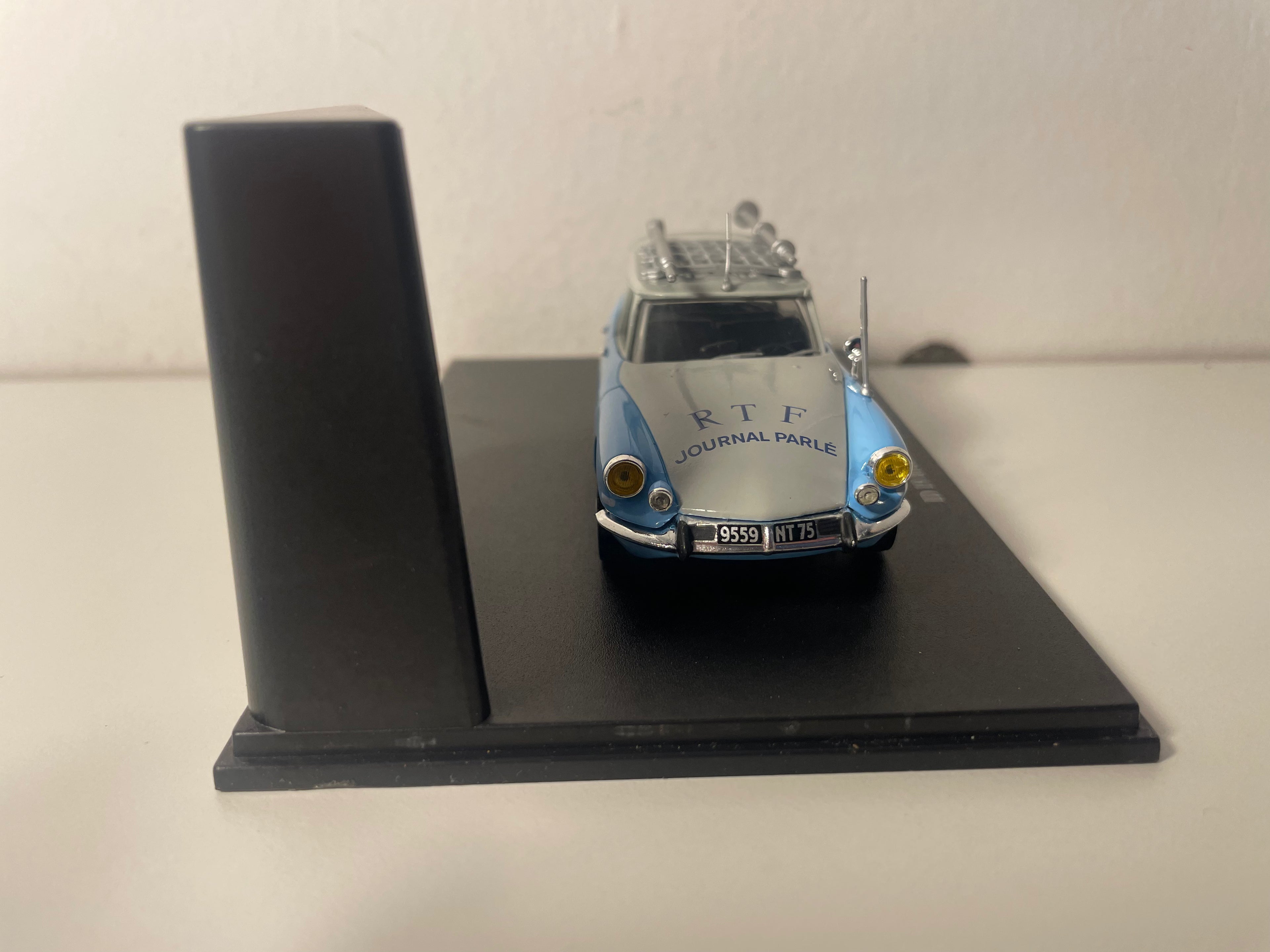 Citroën ID 19 break grise et bleue avec galerie de 1963 - avec publicité RTF (boite plexi) + boite en carton
