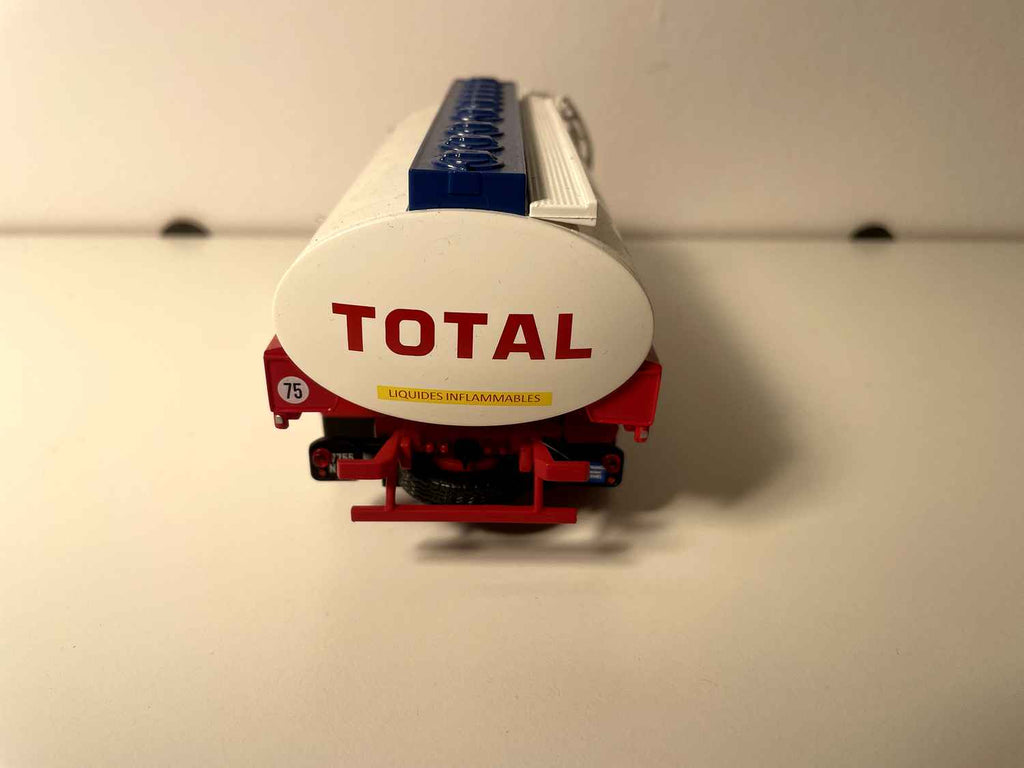 Berliet GLR 8 M2 TOTAL Tanklastwagen - Weißer und roter Tanklastwagen für Benzin